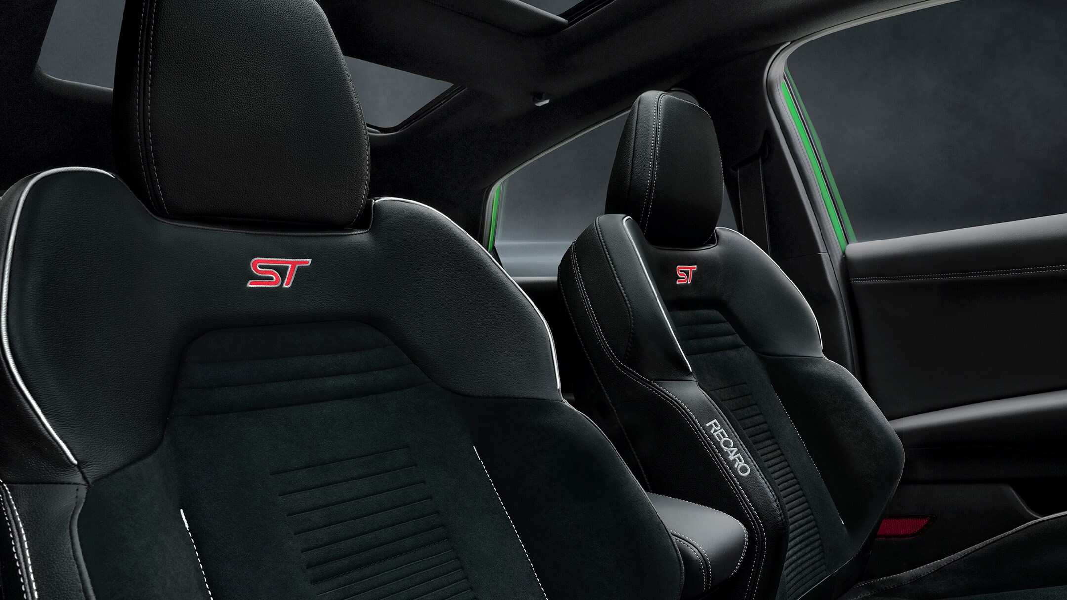Ford Puma ST interior recaro seats close up