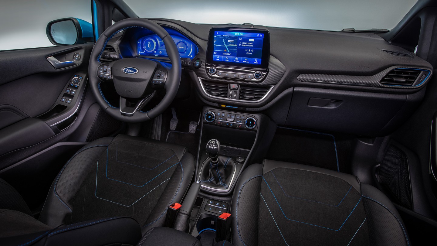 Ford Fiesta. Vue intérieure du cockpit avec Ford SYNC 3.