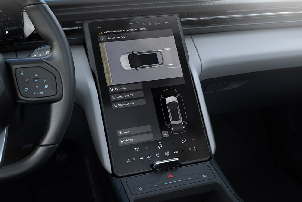 Intérieur d’une Ford Explorer. Vue détaillée du tableau de bord affichant les réglages.