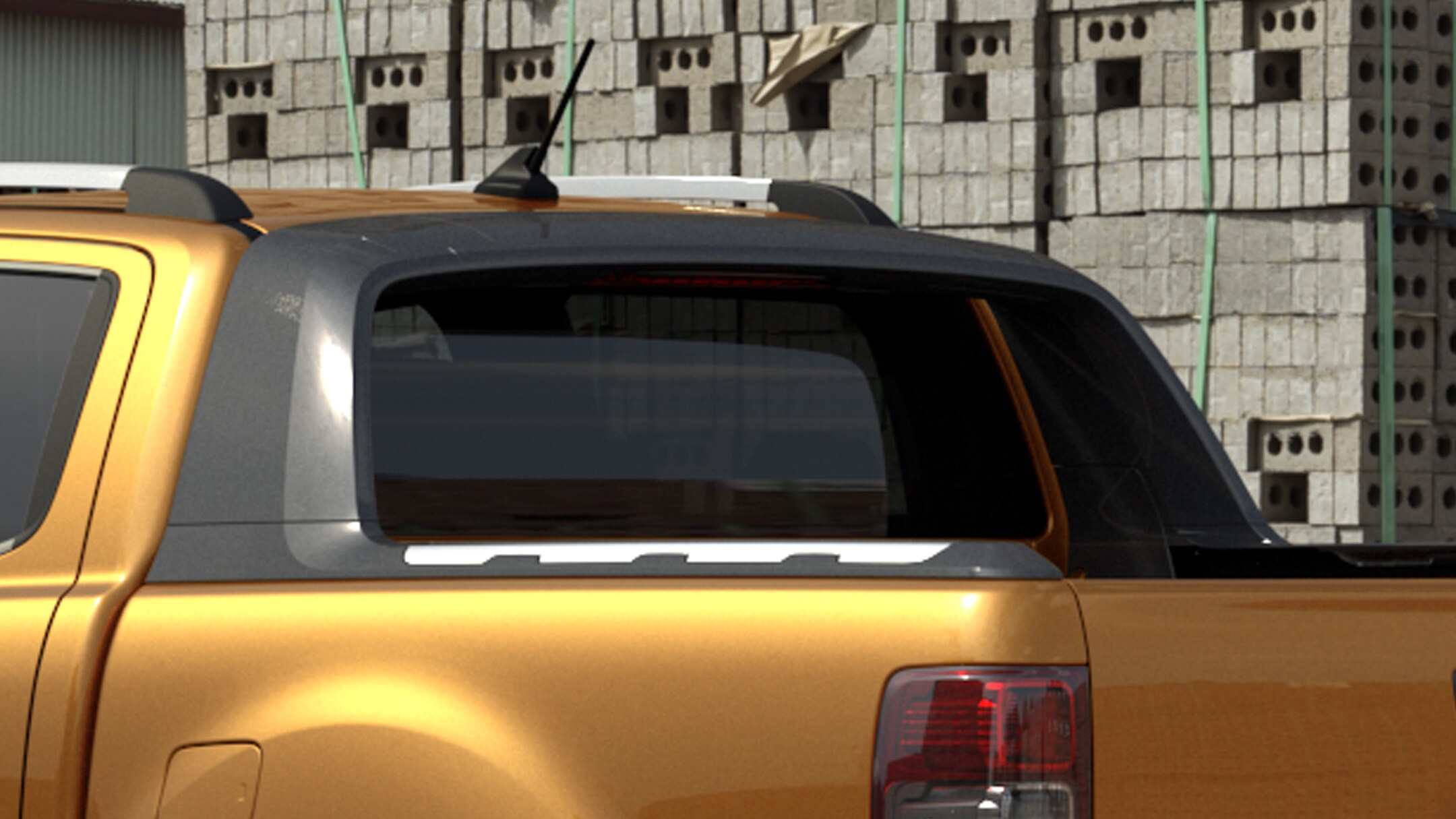 Ford Ranger couleur orange, vue arrière aux trois quarts, vue détaillée des arceaux sport