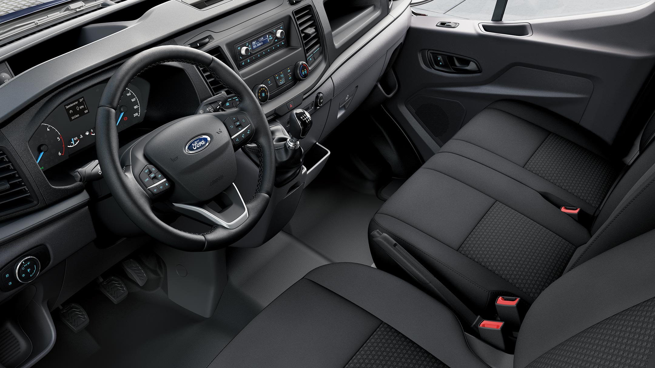 Rangée de sièges dans le Ford Transit châssis double cabine avec jusqu'à 4 places assises