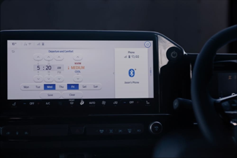 Écran d'infodivertissement du Ford E-Transit Custom.