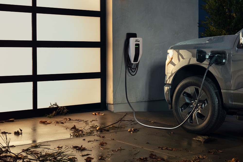 Ford F-150 Lightning charging