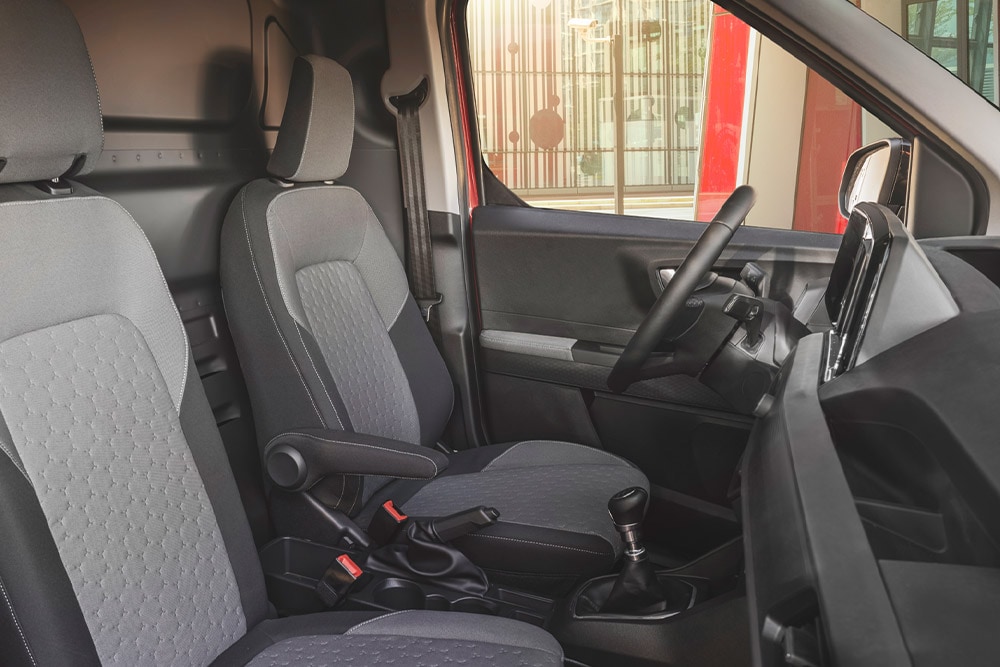 Nouveau siège conducteur réglable dans quatre directions dans le Ford Transit Courier