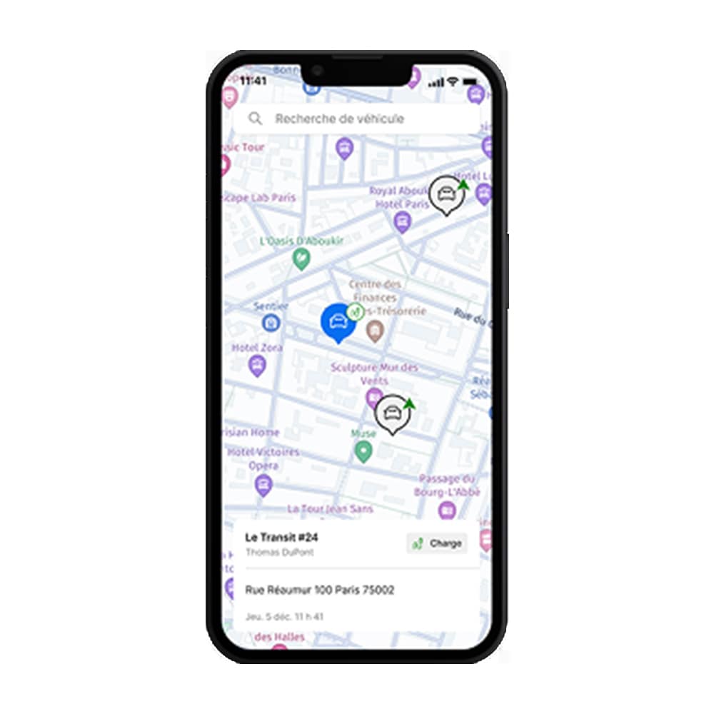 Vue Ford Pro Telematics Drive avec carte en direct de trois véhicules, un étant mis en évidence avec son statut et sa localisation.