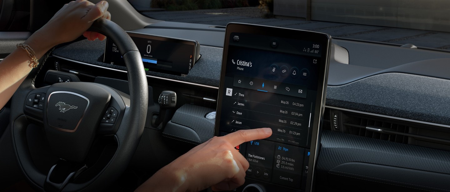 Affichage du manuel d’utilisation numérique sur un écran tactile Ford SYNC 4